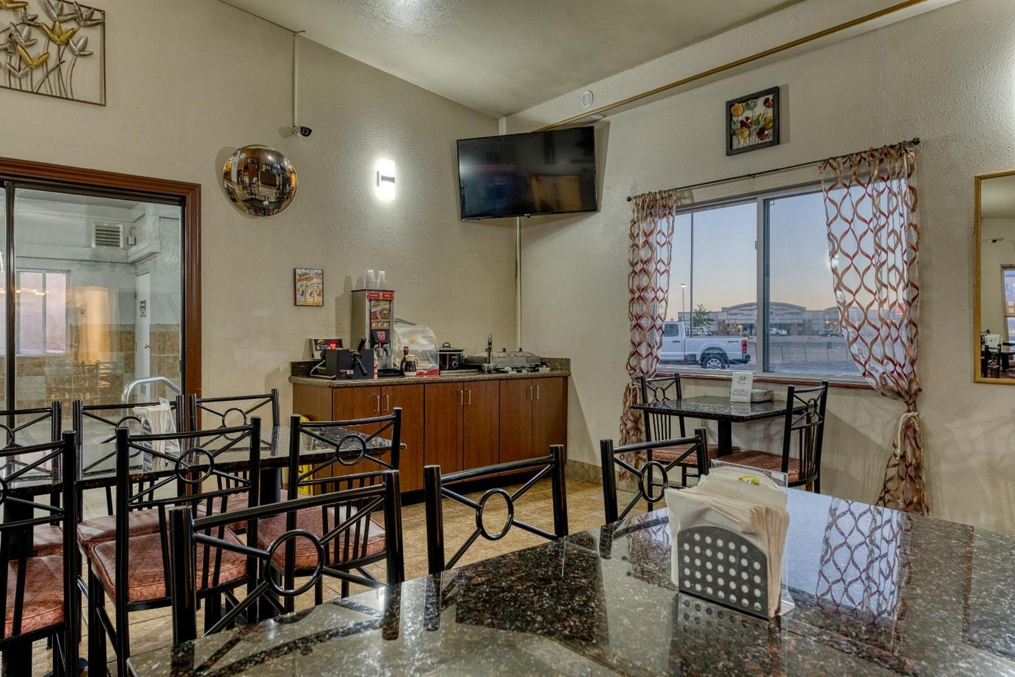 Super 8 By Wyndham Alamosa Motel Dış mekan fotoğraf