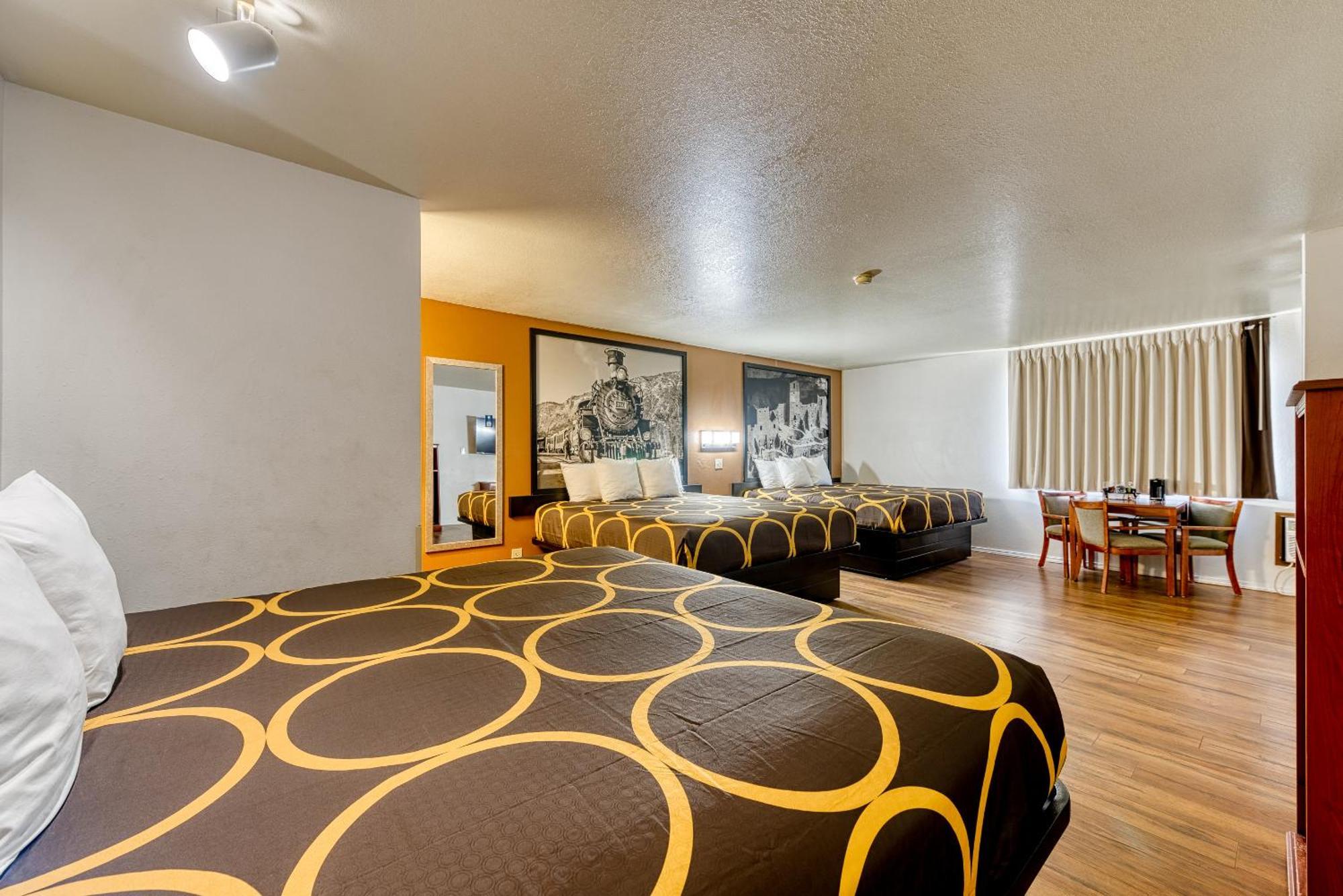 Super 8 By Wyndham Alamosa Motel Oda fotoğraf