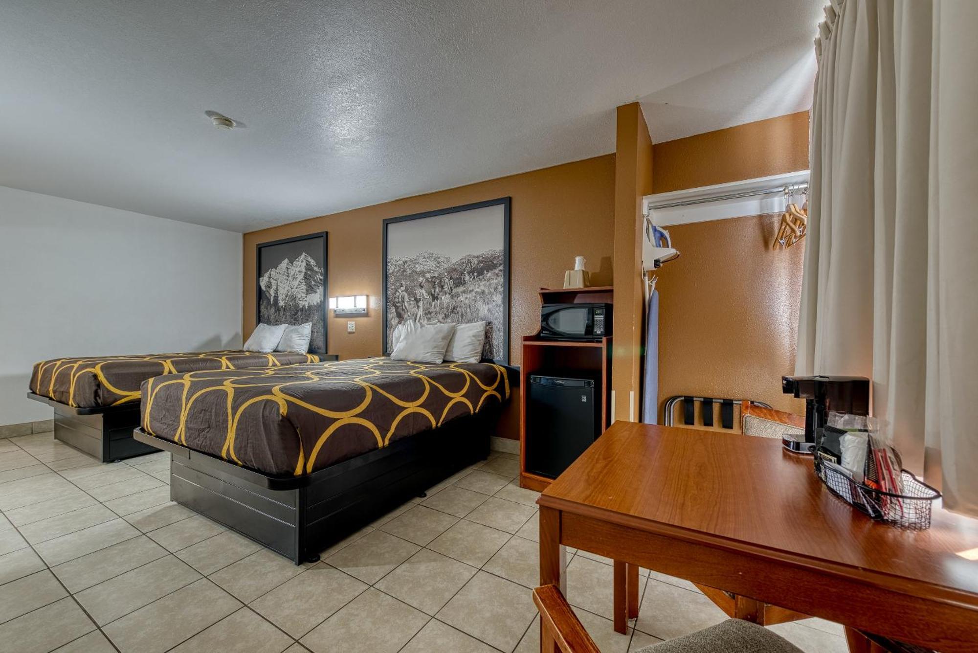 Super 8 By Wyndham Alamosa Motel Oda fotoğraf
