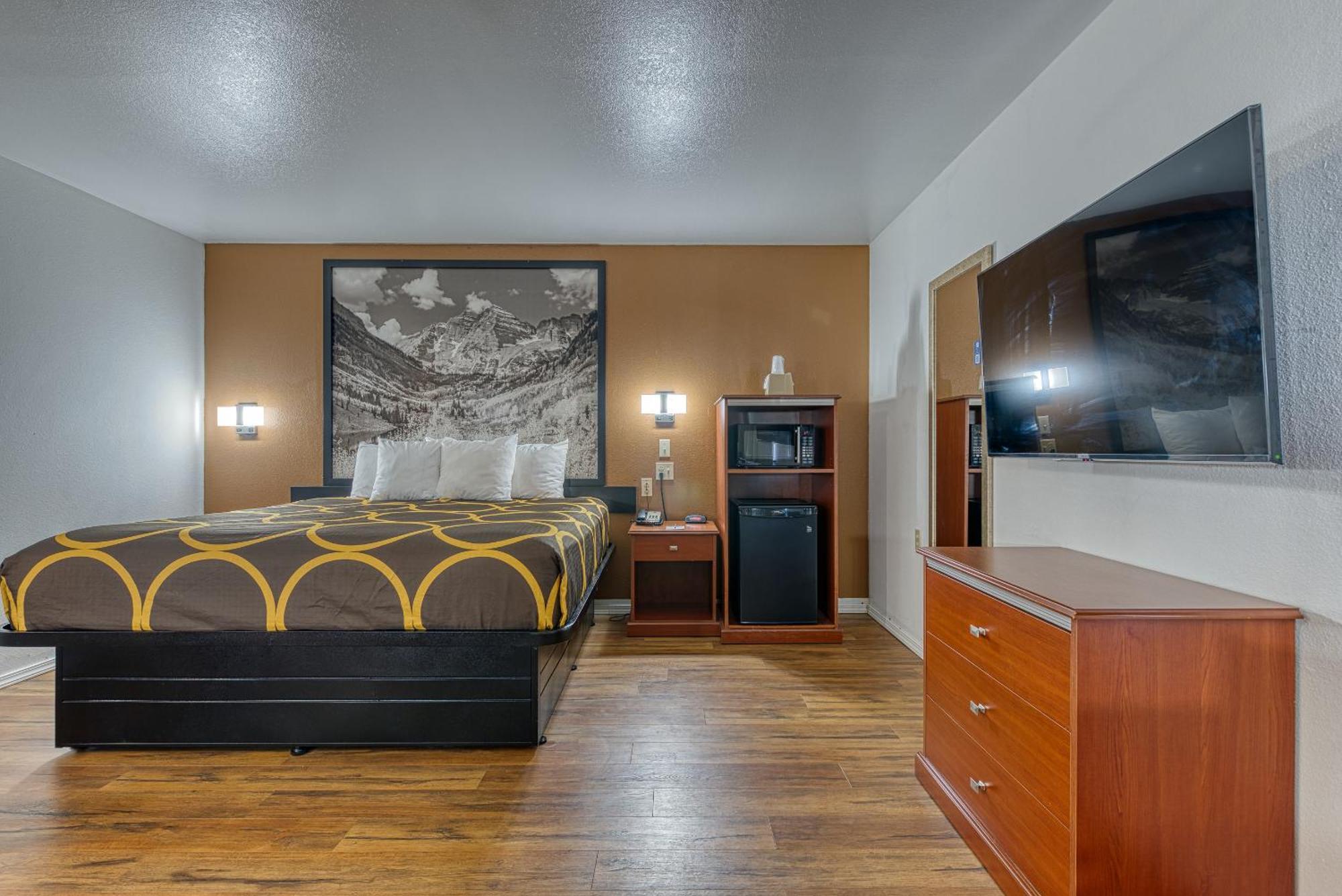 Super 8 By Wyndham Alamosa Motel Oda fotoğraf