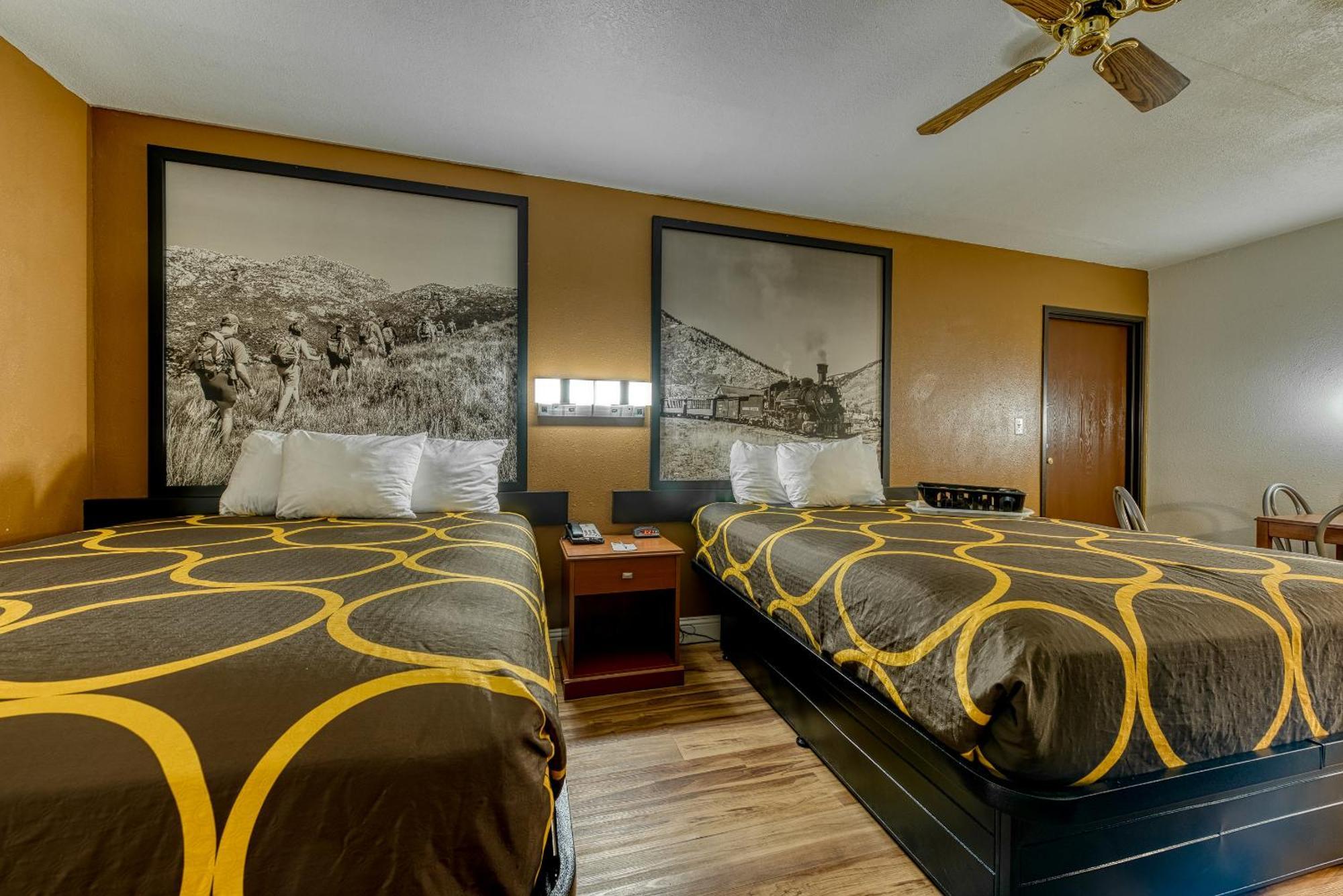 Super 8 By Wyndham Alamosa Motel Oda fotoğraf