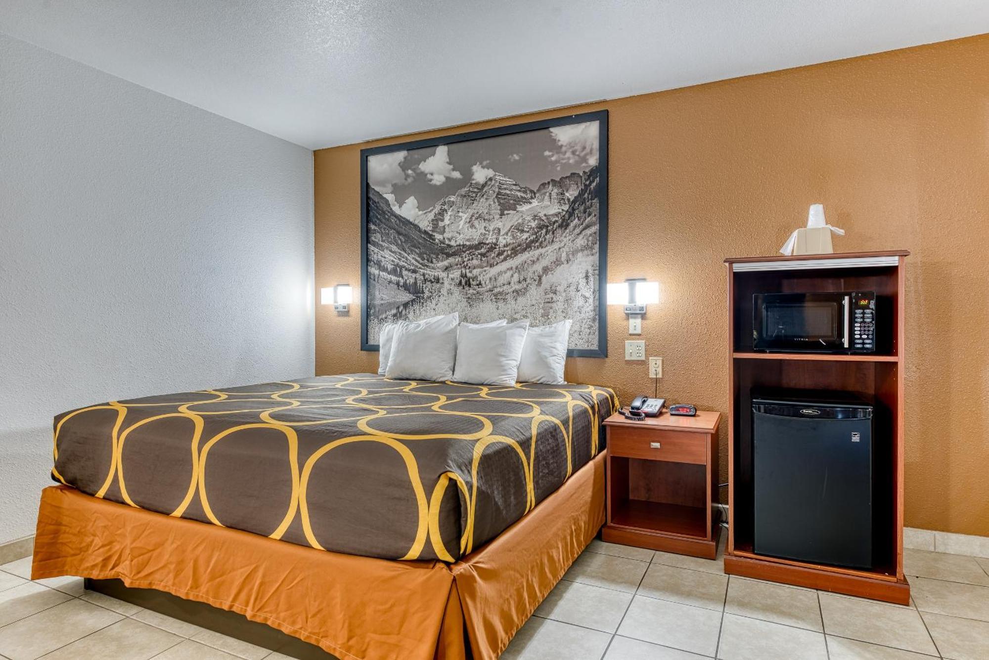 Super 8 By Wyndham Alamosa Motel Oda fotoğraf