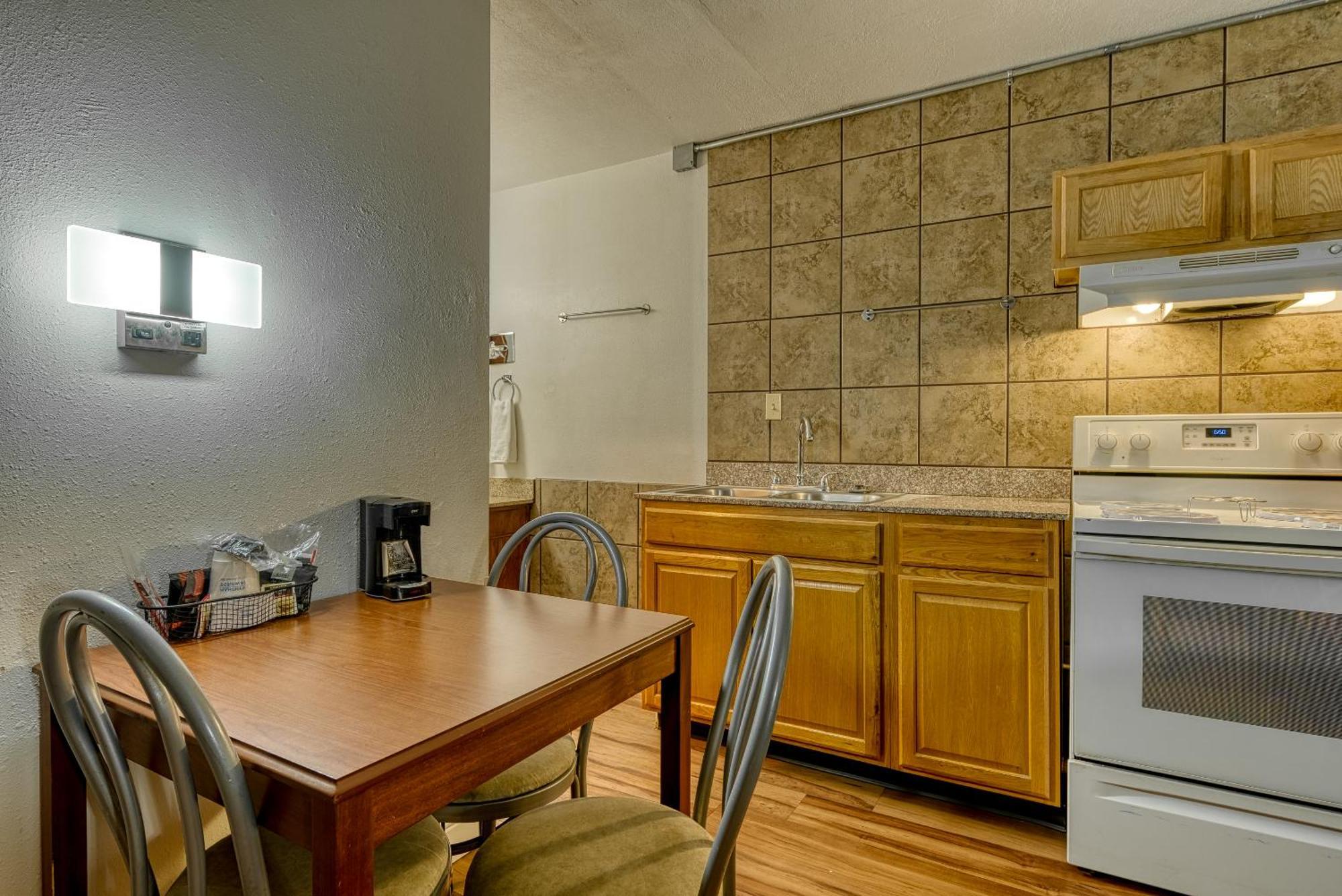 Super 8 By Wyndham Alamosa Motel Oda fotoğraf